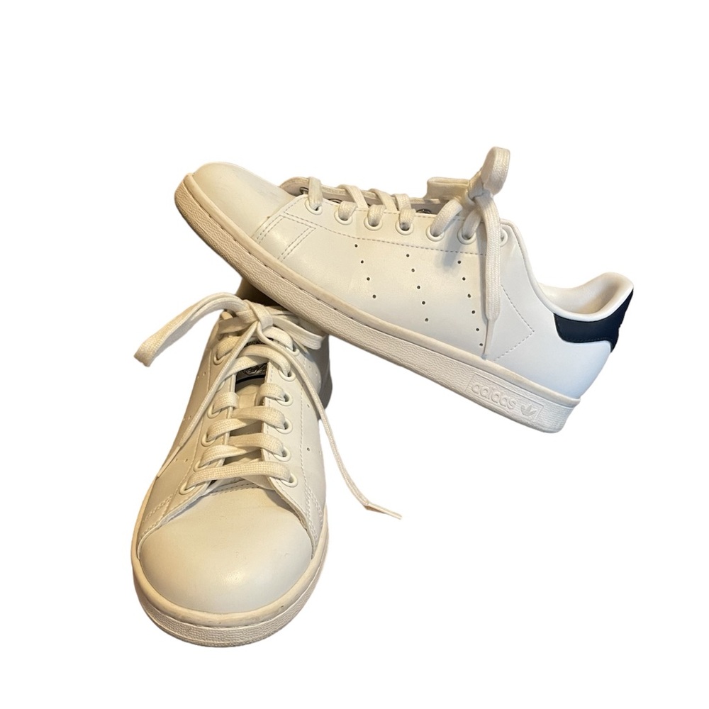 Adidas Women’s White and Blue Stan Smith Sneakers Size 8